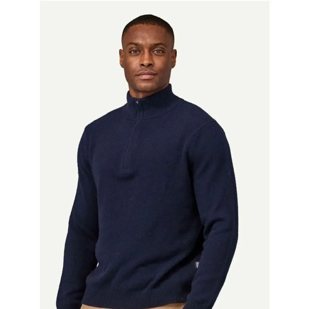✨Patagonia Men’s Black M's Merino 1/4-Zip Sweater✨
